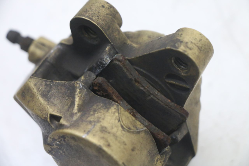 photo de FRONT BRAKE CALIPER YAMAHA AEROX 50 (1997 - 2006) - Surface and material condition