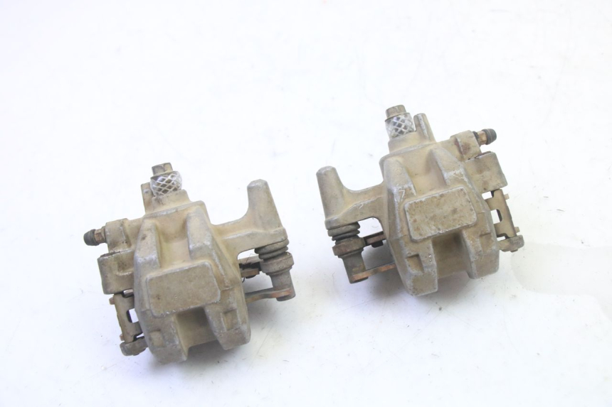 photo de FRONT BRAKE CALIPER YAMAHA YFM GRIZZLY 550 (2008 - 2015) - Alternative perspective
