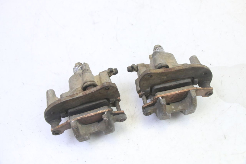 photo de FRONT BRAKE CALIPER YAMAHA YFM GRIZZLY 550 (2008 - 2015) - Fixing points details