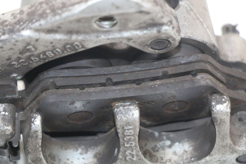 photo de FRONT BRAKE CALIPER YAMAHA YP MAJESTY 125 (2002 - 2006) - Surface and material condition