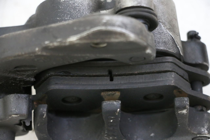 photo de FRONT BRAKE CALIPER YAMAHA YP MAJESTY 125 (2002 - 2006) - Zoom on usage condition