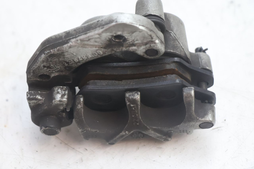 photo de FRONT BRAKE CALIPER YAMAHA YP MAJESTY 125 (2002 - 2006) - Product overview