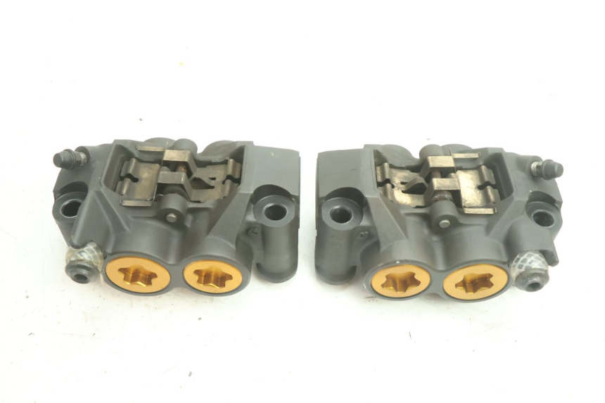 photo de FRONT BRAKE CALIPER YAMAHA YZF R6 600 (2008 - 2009) - Alternative perspective