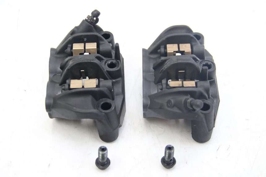 photo de FRONT BRAKE CALIPER KAWASAKI Z ABS 1000 (2014 - 2020) - Zoom on usage condition