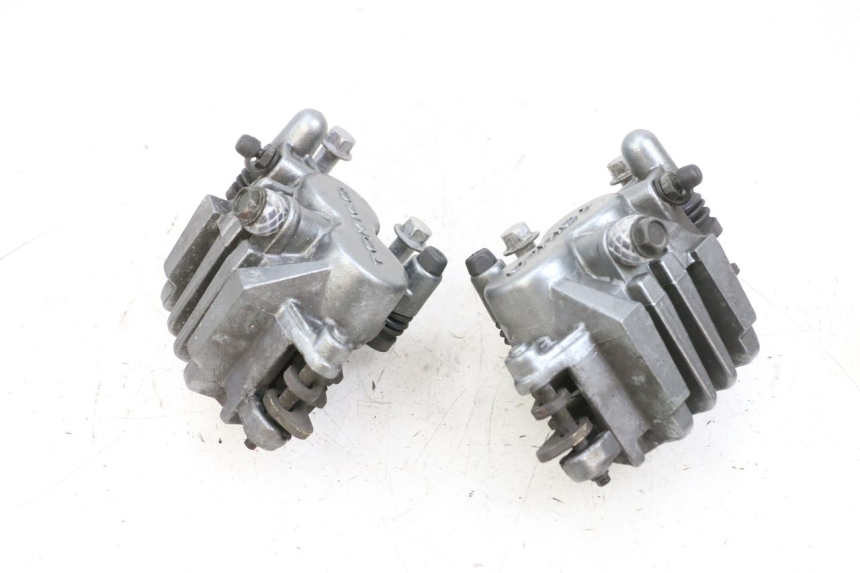 photo de FRONT BRAKE CALIPER KAWASAKI ZR 7 750 (1999 - 2004) - Fixing points details