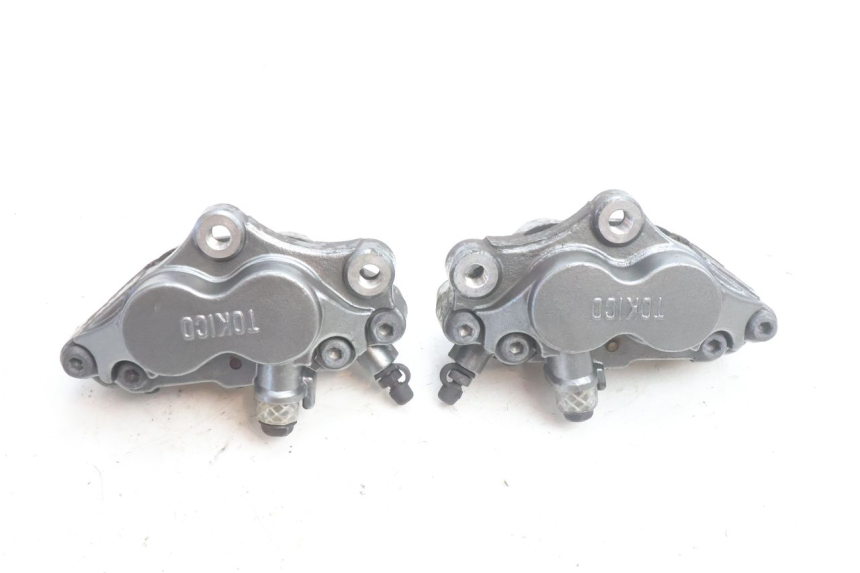 photo de FRONT BRAKE CALIPER KAWASAKI ZZR 600 (1995 - 2004) - Technical close-up