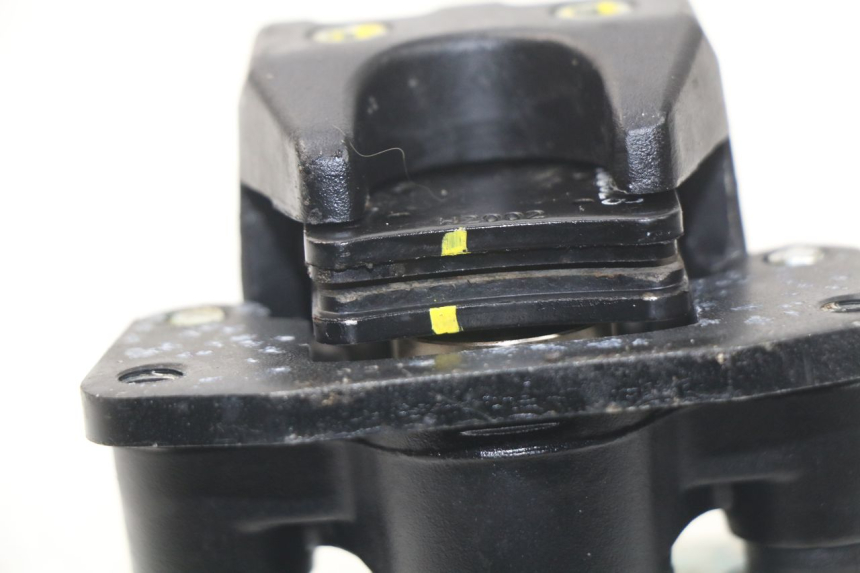 photo de ROLL LOCK CALIPER PIAGGIO MP3 HPE 500 (2019 - 2022) - Alternative perspective