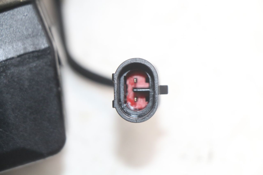 photo de ROLL LOCK CALIPER PIAGGIO MP3 HPE 350 (2018 - 2020) - Surface and material condition