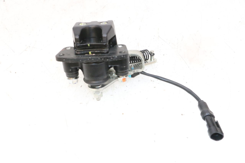 photo de ROLL LOCK CALIPER PIAGGIO MP3 HPE 300 (2019 - 2026) - Technical close-up