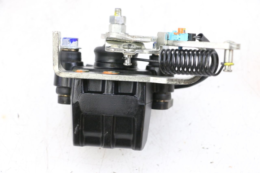 photo de ROLL LOCK CALIPER PIAGGIO MP3 HPE 300 (2019 - 2026) - Surface and material condition