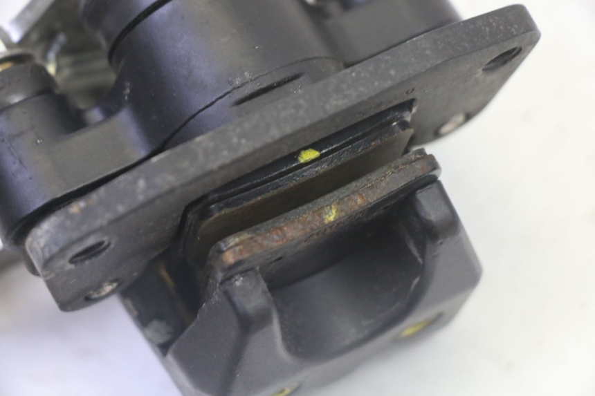 photo de BRAKE CALIPER ROLL LOCK PIAGGIO MP3 LT 300 (2010 - 2016) - Fixing points details