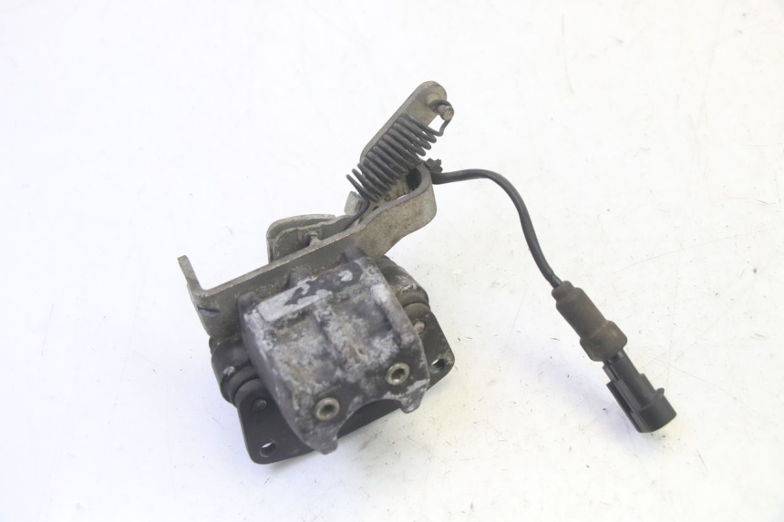 photo de BRAKE CALIPER ROLL LOCK PIAGGIO MP3 RL 250 (2006 - 2010) - Alternative perspective