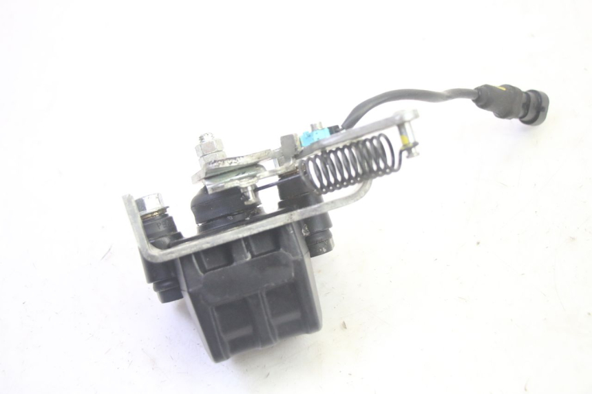 photo de ROLL LOCK CALIPER PIAGGIO MP3 500 (2016 - 2018) - Zoom on usage condition