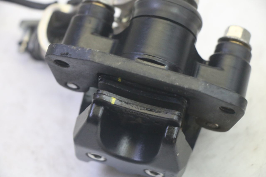 photo de BRAKE CALIPER ROLL LOCK PIAGGIO MP3 RL 250 (2006 - 2010) - Surface and material condition