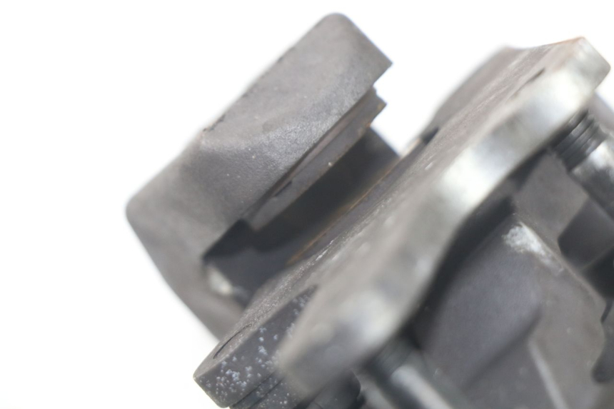 photo de PARKING CALIPER YAMAHA YP T-MAX TMAX 530 (2017 - 2020) - Zoom on usage condition