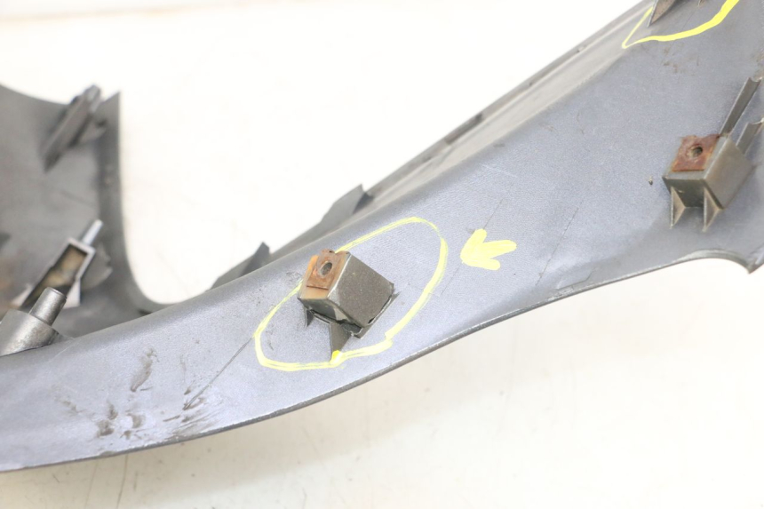photo de FRONT FAIRING SUZUKI BURGMAN 125 (2007 - 2014) - High-resolution close-up