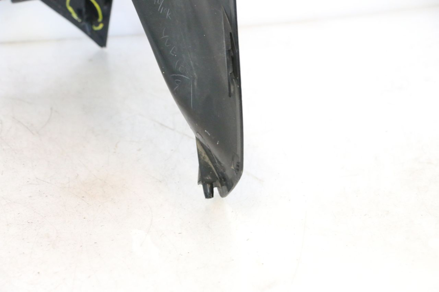 photo de FRONT FAIRING SUZUKI BURGMAN EXECUTIVE ABS 650 (2006 - 2012) - Spare part profile view