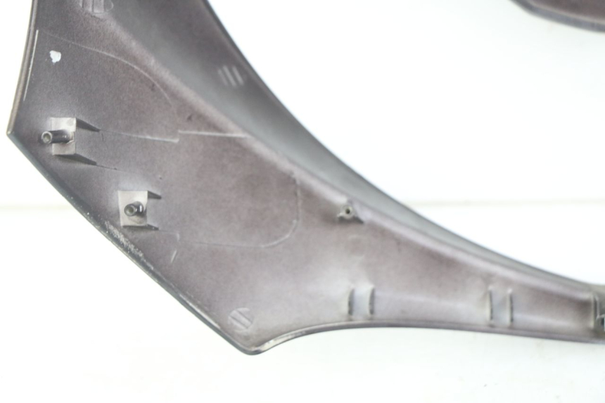 photo de FRONT FAIRING PEUGEOT ELYSTAR 50 (2002 - 2014) - Zoom on usage condition