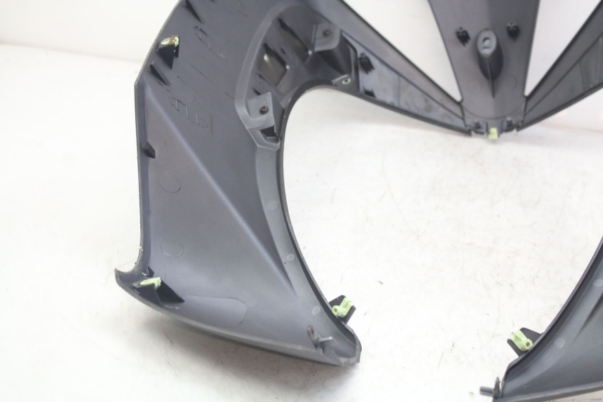 photo de FRONT FAIRING PEUGEOT GEOPOLIS RS 125 (2007 - 2009) - Alternative perspective