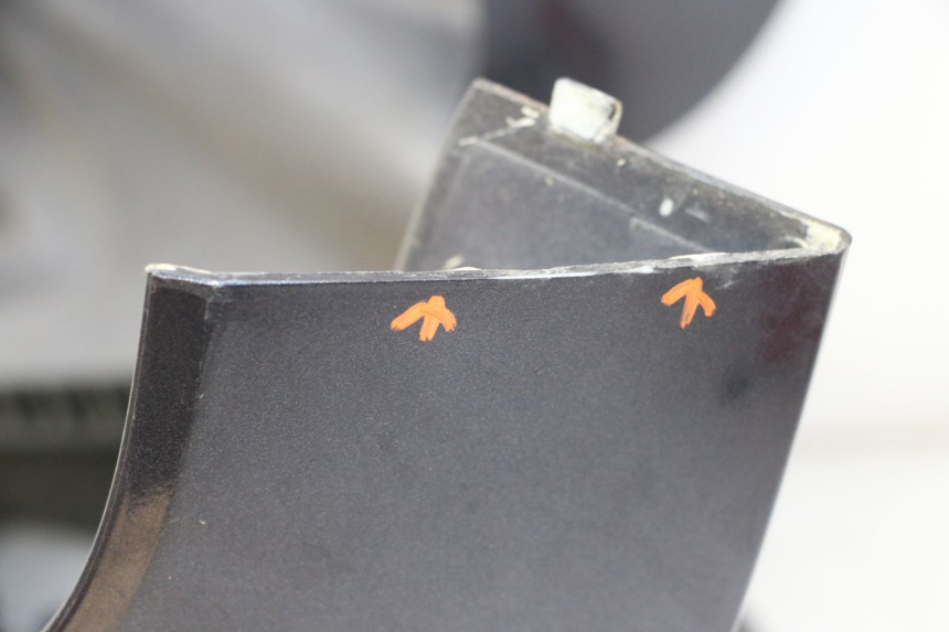 photo de FRONT FAIRING KYMCO GRAND DINK 125 (2008 - 2014) - Zoom on usage condition