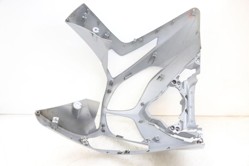 photo de FRONT FAIRING SYM GTS EVO 125 (2009 - 2013) - Alternative perspective