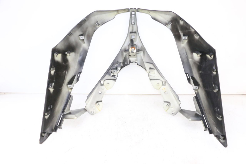 photo de FRONT FAIRING JM MOTORS GTS 125 (2015 - 2019) - Additional view of the item