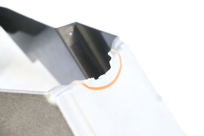 photo de LOWER FRONT FAIRING PEUGEOT CITYSTAR 2T 50 (2018 - 2021) - Fixing points details
