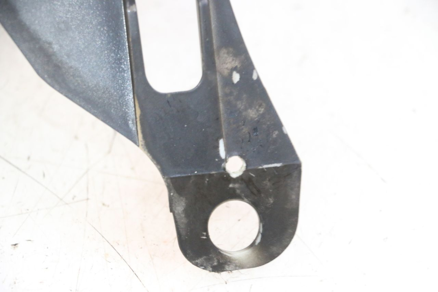 photo de LOWER FRONT PANEL PEUGEOT CITYSTAR 50 (2013 - 2017) - Zoom on usage condition