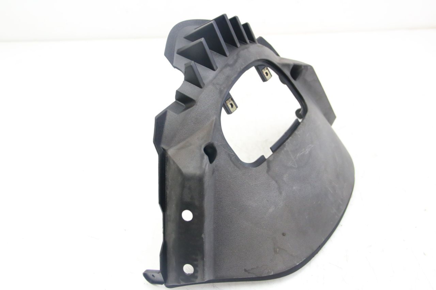 photo de LOWER FRONT PANEL KYMCO DINK STREET 125 (2009 - 2014) - Fixing points details