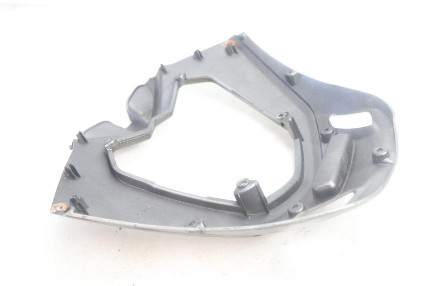 photo de LOWER FRONT FAIRING  PIAGGIO MP3 500 (2016 - 2018) - Surface and material condition
