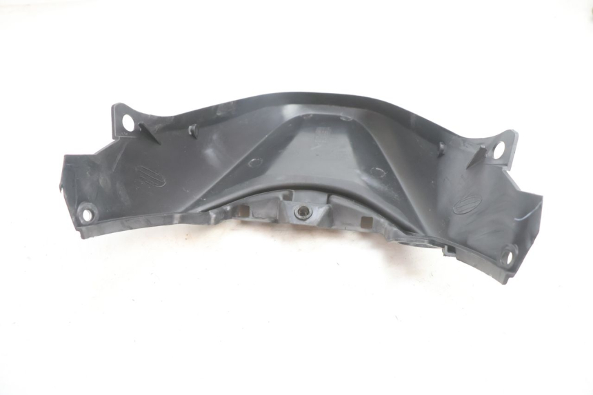 photo de LOWER FRONT PANEL PEUGEOT TREKKER 50 (1995 - 2004) - Fixing points details