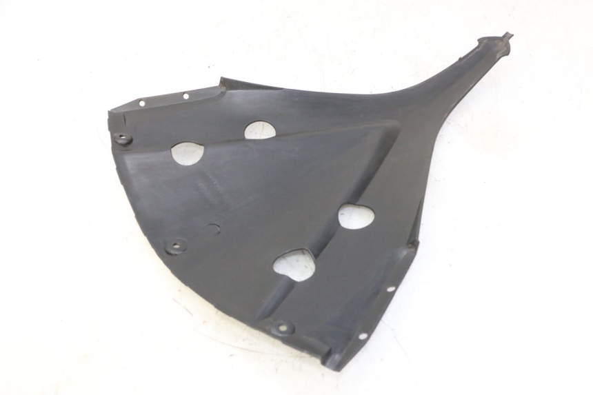 photo de INNER FRONT FAIRING QUADRO 4 4D 350 (2015 - 2018) - Zoom on usage condition