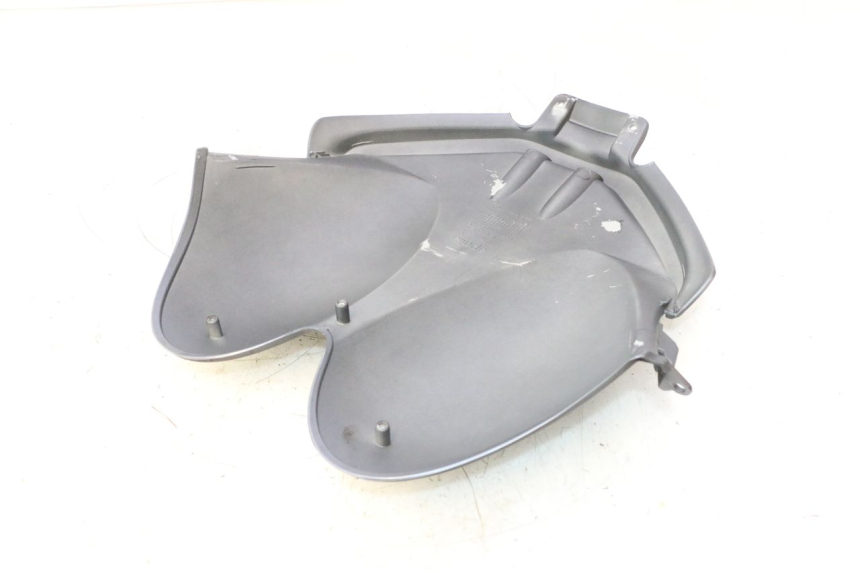photo de INNER FRONT FAIRING APRILIA ATLANTIC S 125 (2010 - 2013) - Technical close-up