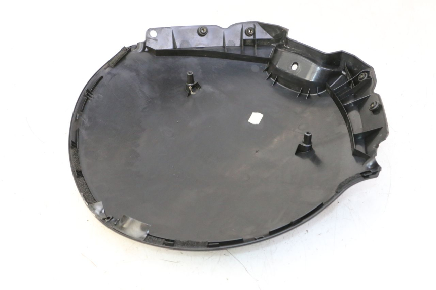 photo de INNER FRONT PANEL SUZUKI BURGMAN 125 (2007 - 2014) - Zoom on usage condition