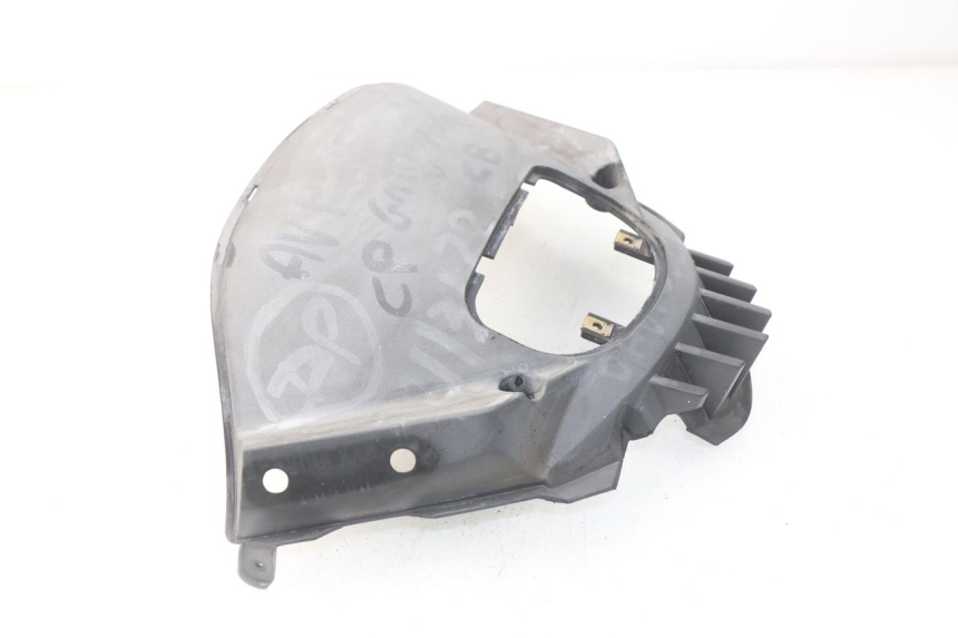 photo de INNER FRONT FAIRING KYMCO DINK STREET 125 (2009 - 2014) - Technical close-up