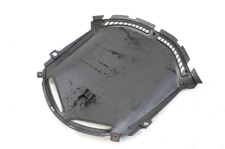 photo de INNER FRONT PANEL HONDA FES S-WING SWING ABS 125 (2007 - 2015) - Zoom on usage condition