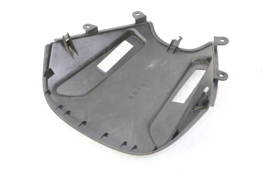 photo de INNER FRONT FAIRING KYMCO XCITING 500 (2007 - 2010) - Zoom on usage condition