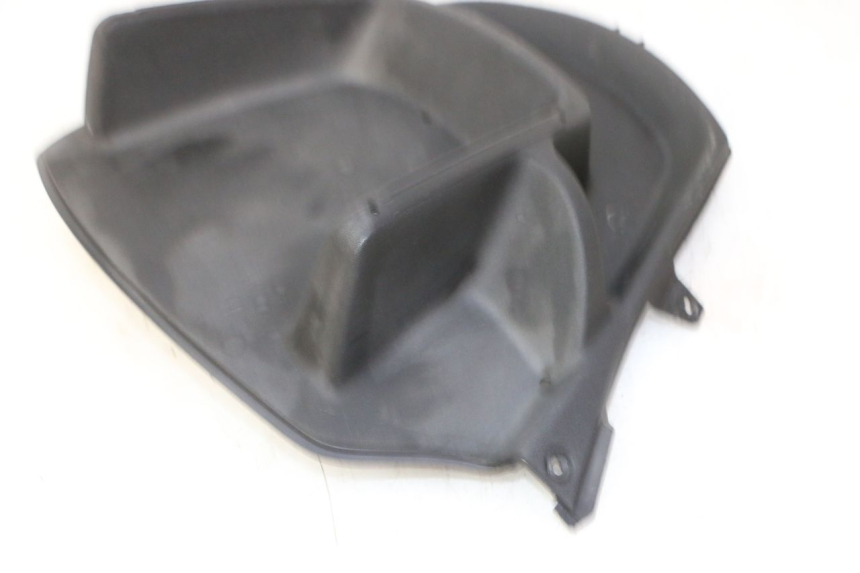 photo de INNER FRONT FAIRING PIAGGIO MP3 500 (2011 - 2015) - Technical close-up
