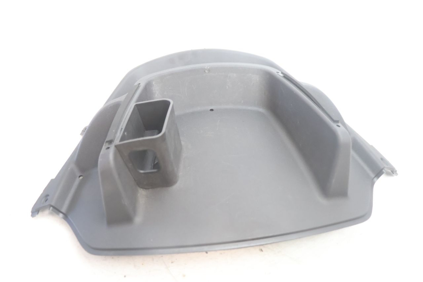 photo de INNER FRONT FAIRING PIAGGIO MP3 500 (2011 - 2015) - Technical close-up