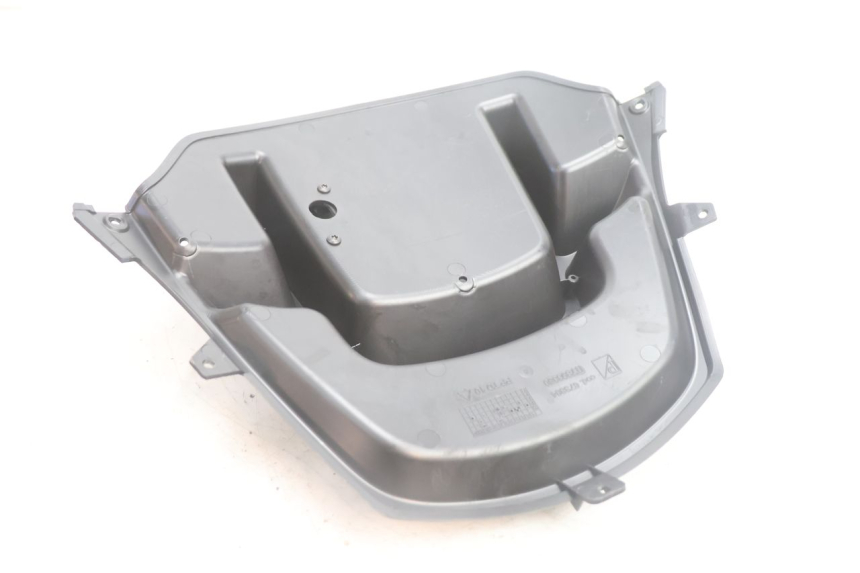photo de INNER FRONT FAIRING PIAGGIO MP3 500 (2011 - 2015) - Fixing points details