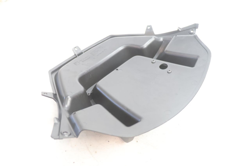 photo de INNER FRONT FAIRING PIAGGIO MP3 500 (2011 - 2015) - Surface and material condition
