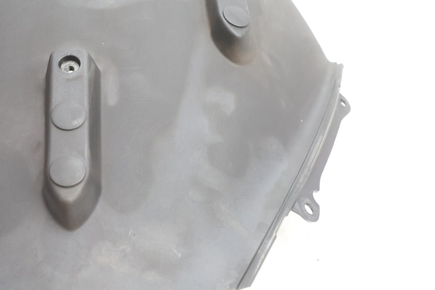 photo de INNER FRONT FAIRING PIAGGIO MP3 500 (2016 - 2018) - Zoom on usage condition
