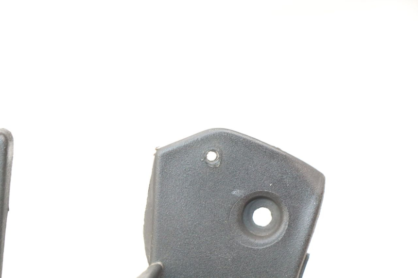 photo de INNER FRONT PANEL GILERA NEXUS 125 (2009 - 2013) - Zoom on usage condition