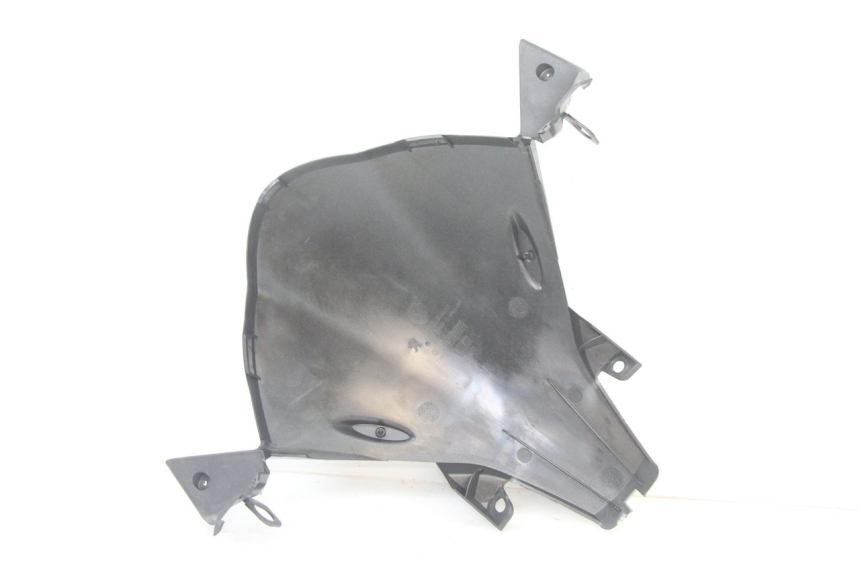 photo de INNER FRONT FAIRING PEUGEOT SATELIS 125 (2013 - 2018) - Fixing points details