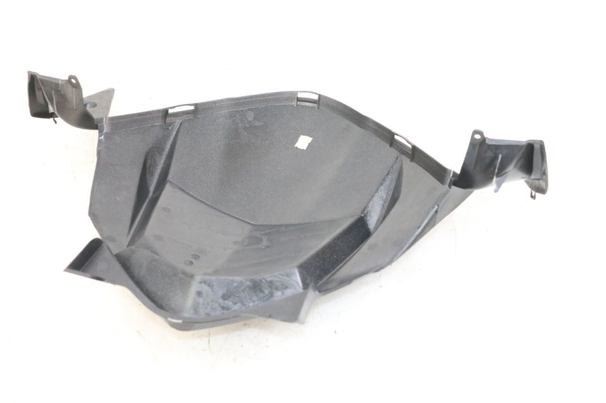 photo de INNER FRONT PANEL PEUGEOT SATELIS 125 (2006 - 2009) - Technical close-up