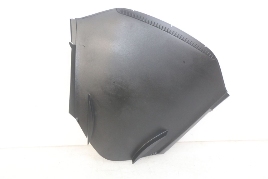 photo de INNER FRONT PANEL YAMAHA YP MAJESTY 400 (2004 - 2008) - Zoom on usage condition