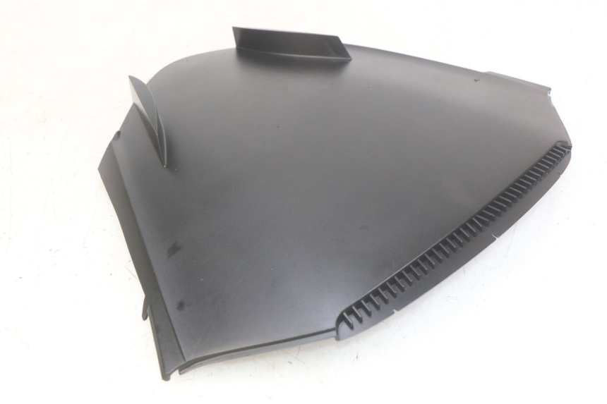 photo de INNER FRONT PANEL YAMAHA YP MAJESTY 400 (2004 - 2008) - Alternative perspective