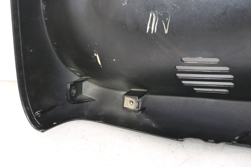 photo de FRONT FAIRING PIAGGIO LIBERTY 125 (1998 - 2008) - Spare part profile view