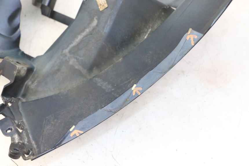 photo de FRONT FAIRING PIAGGIO MP3 LT 300 (2010 - 2016) - Technical close-up