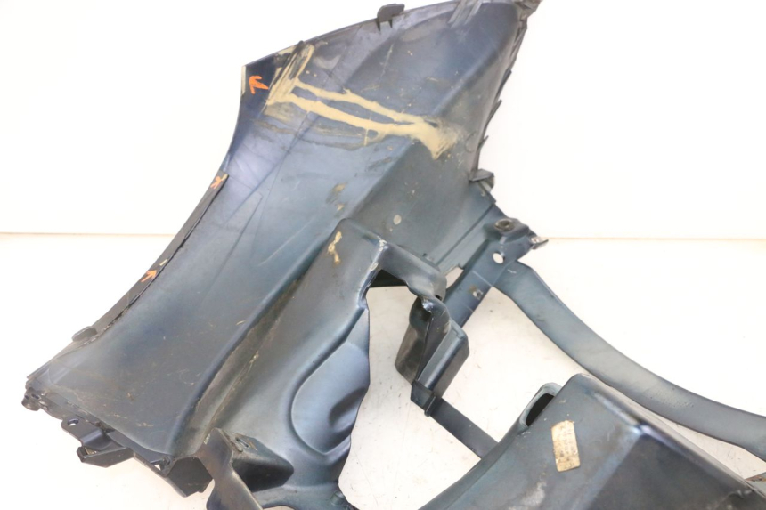 photo de FRONT FAIRING PIAGGIO MP3 LT 300 (2010 - 2016) - Surface and material condition